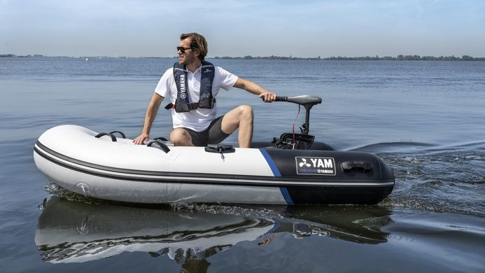 Yamaha M12 човновий електромотор